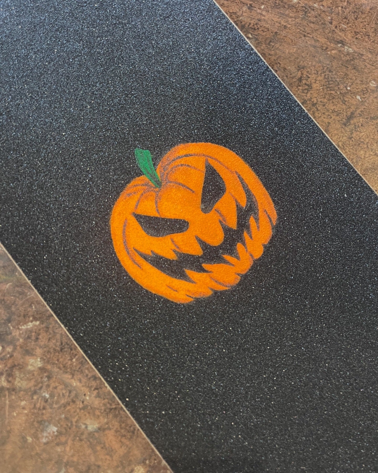 Jack-O-lantern Grip